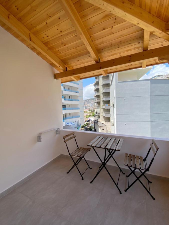 Hotel Andrea Sarande Exterior photo